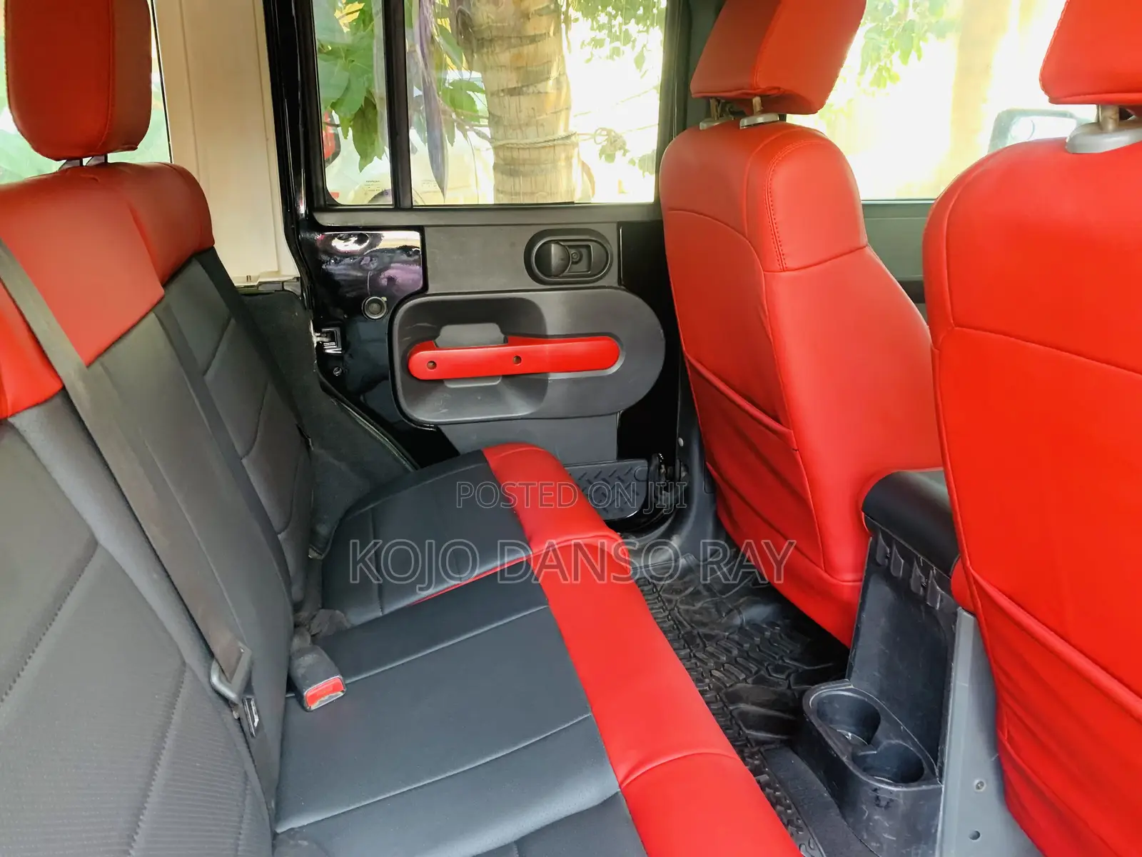Jeep Wrangler Sahara 2010 Black