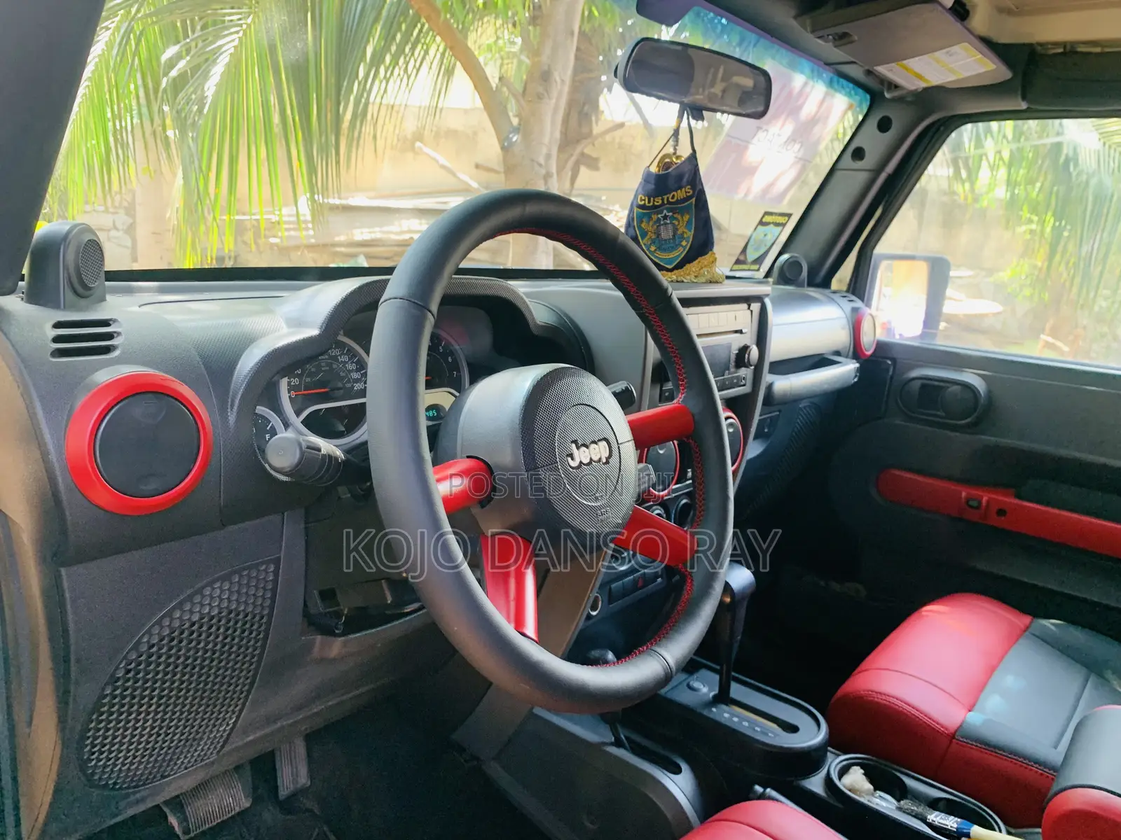 Jeep Wrangler Sahara 2010 Black