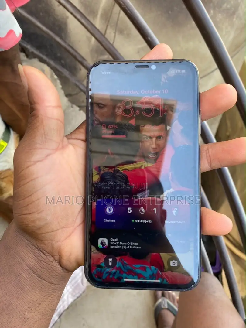 Apple iPhone XR 64 GB Black