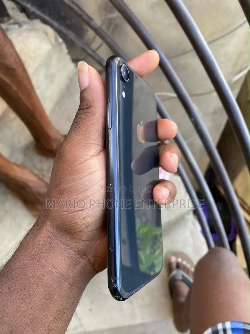 Apple iPhone XR 64 GB Black