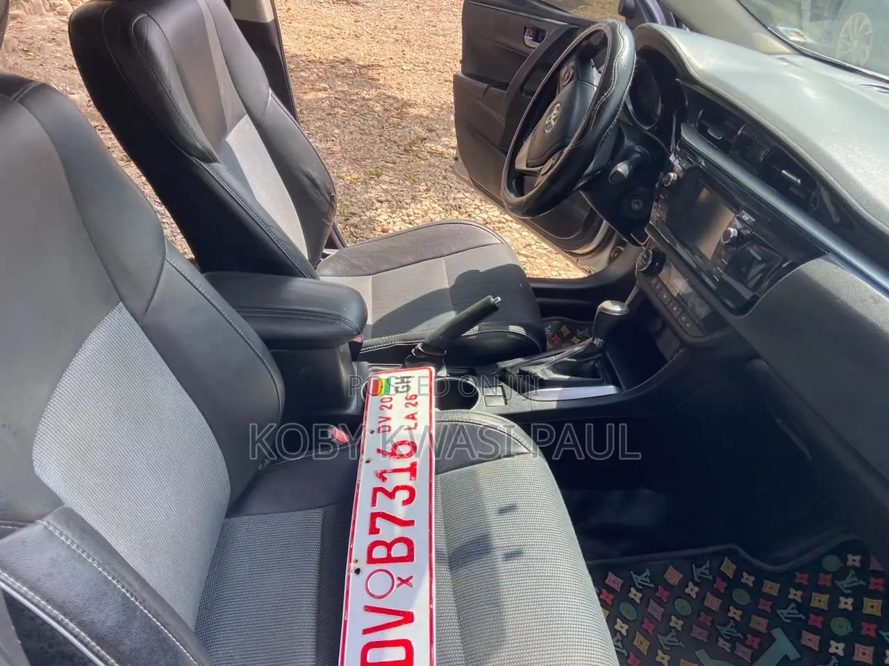 Toyota Corolla S 4dr Sedan (1.8L 4cyl CVT) 2014 Silver