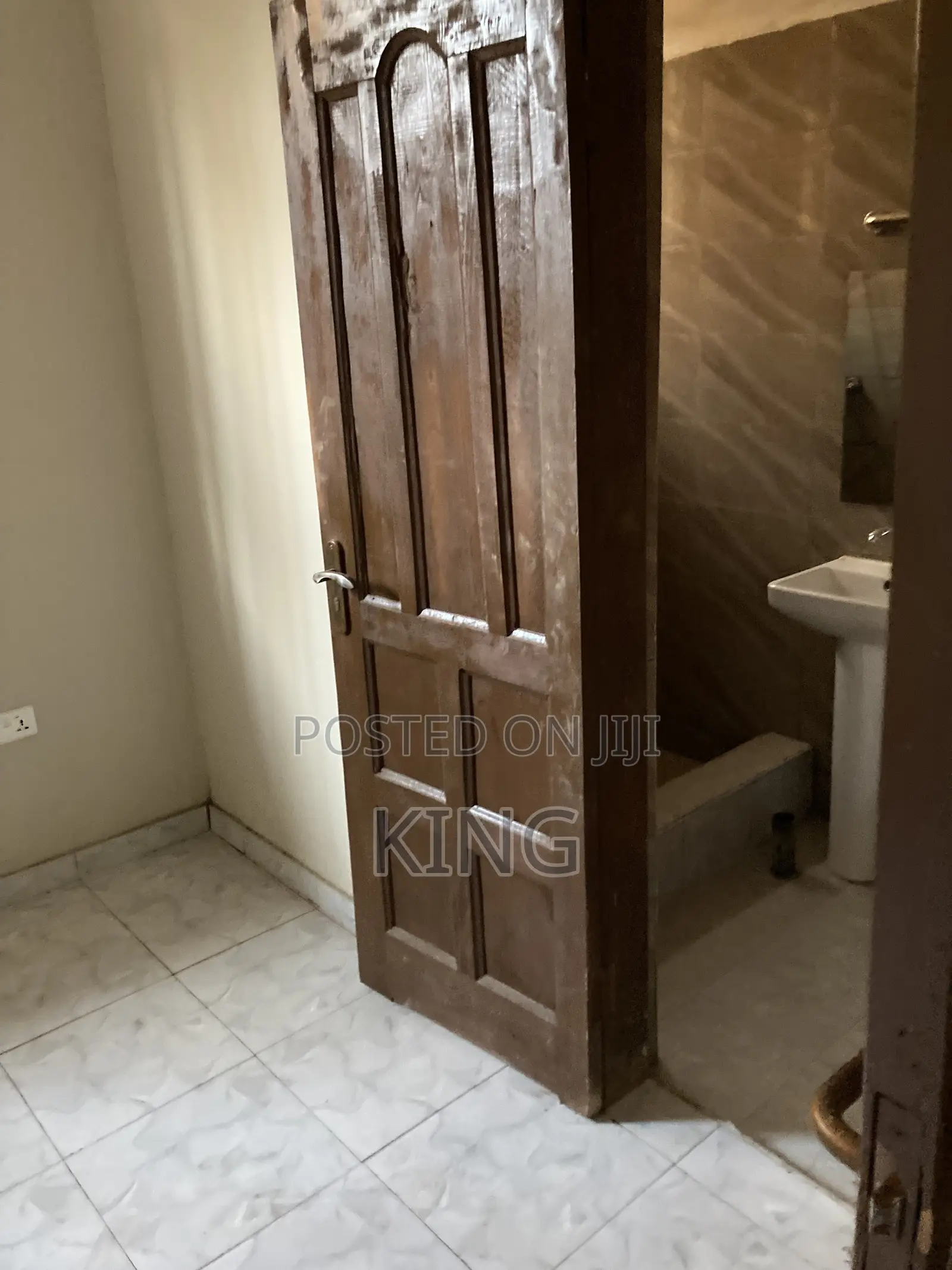 2bdrm Apartment in Mile 7 for rent