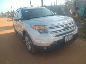 Ford Explorer 2018 Gray