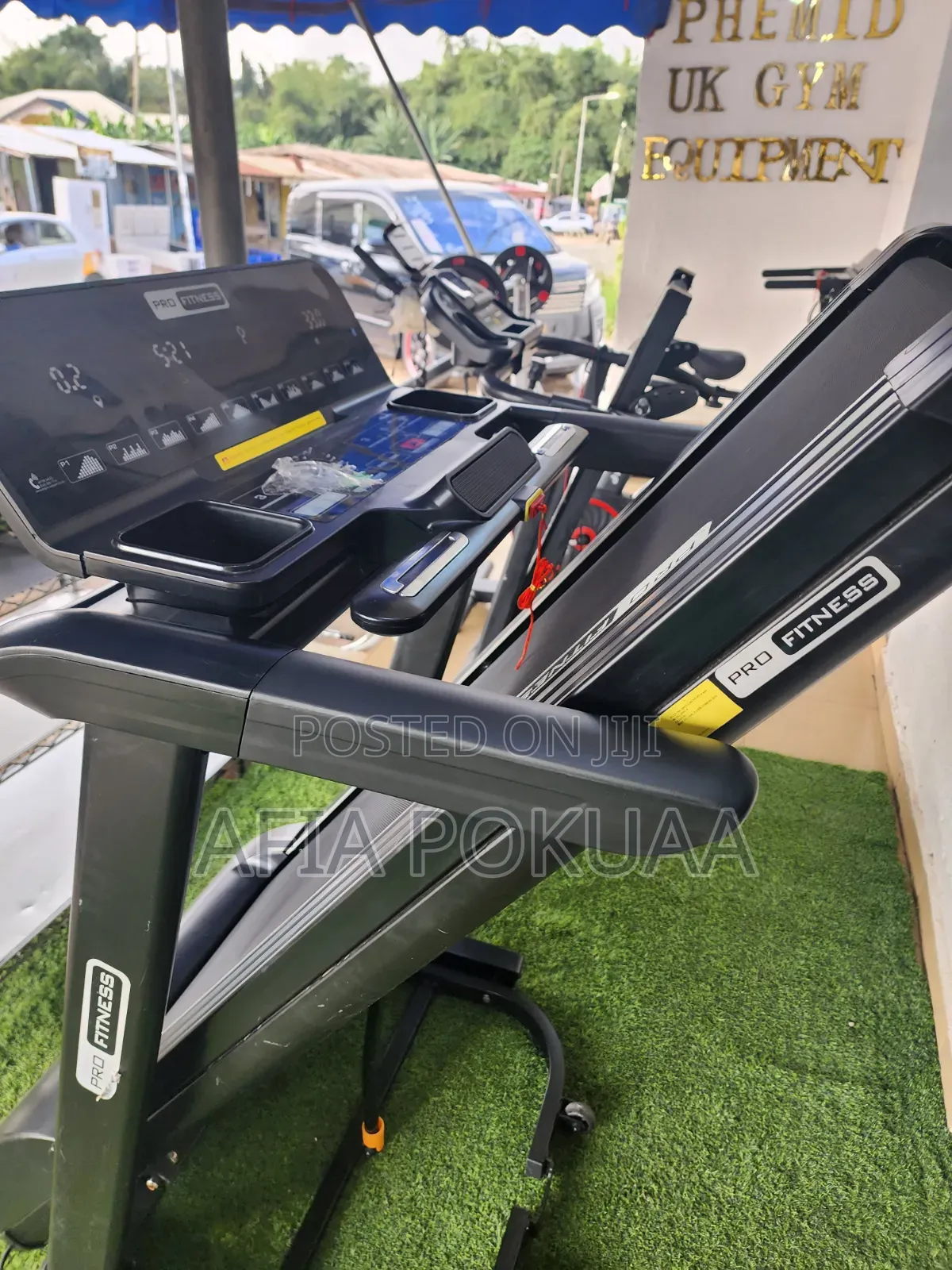 Pro Fitness Treadmill 135kg