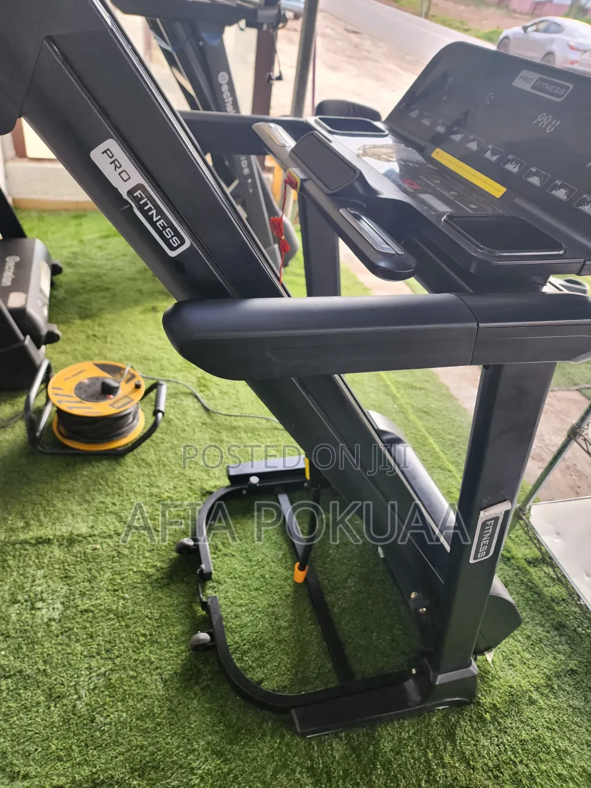 Pro Fitness Treadmill 135kg