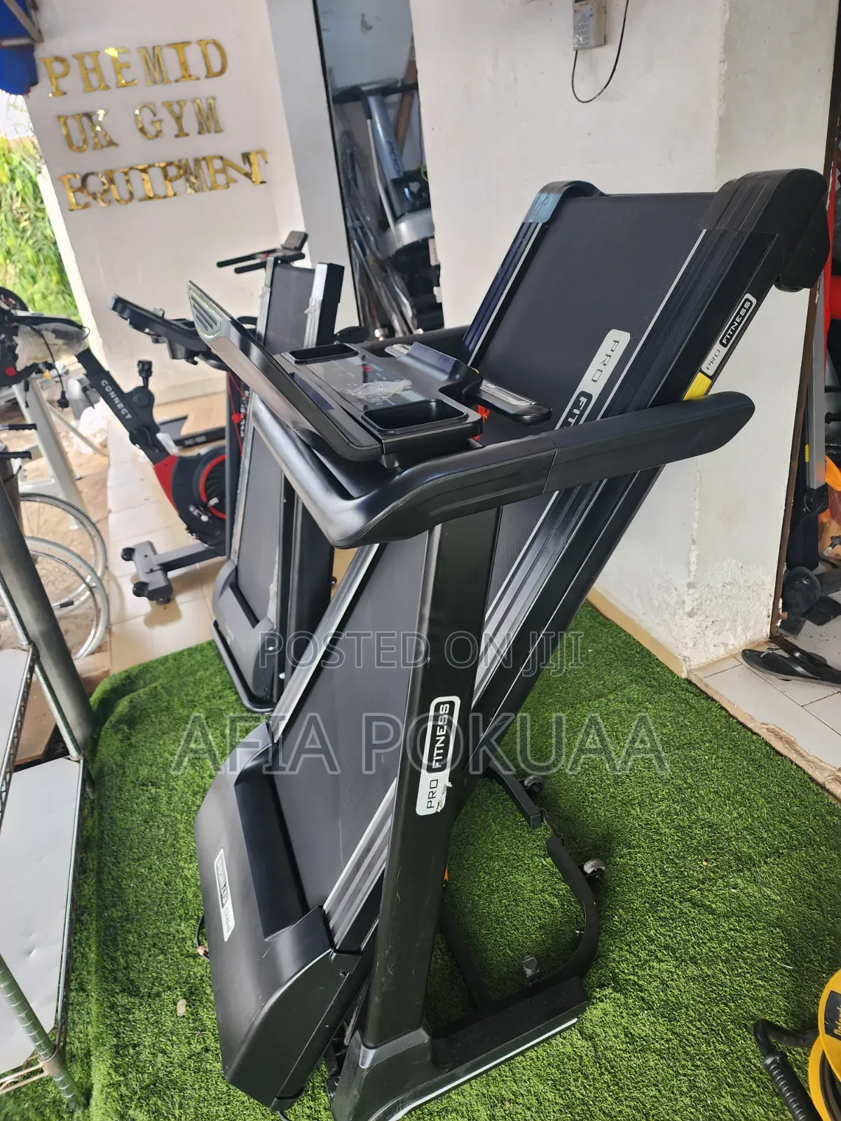 Pro Fitness Treadmill 135kg