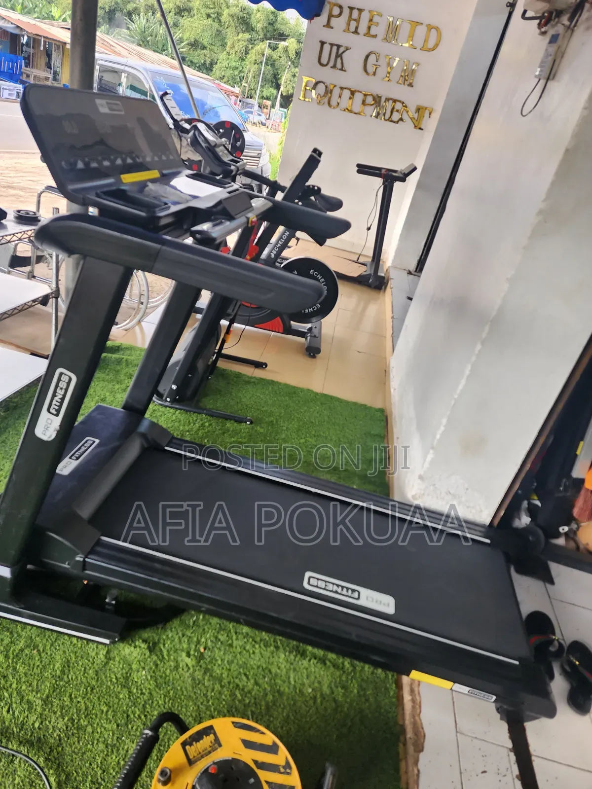 Pro Fitness Treadmill 135kg