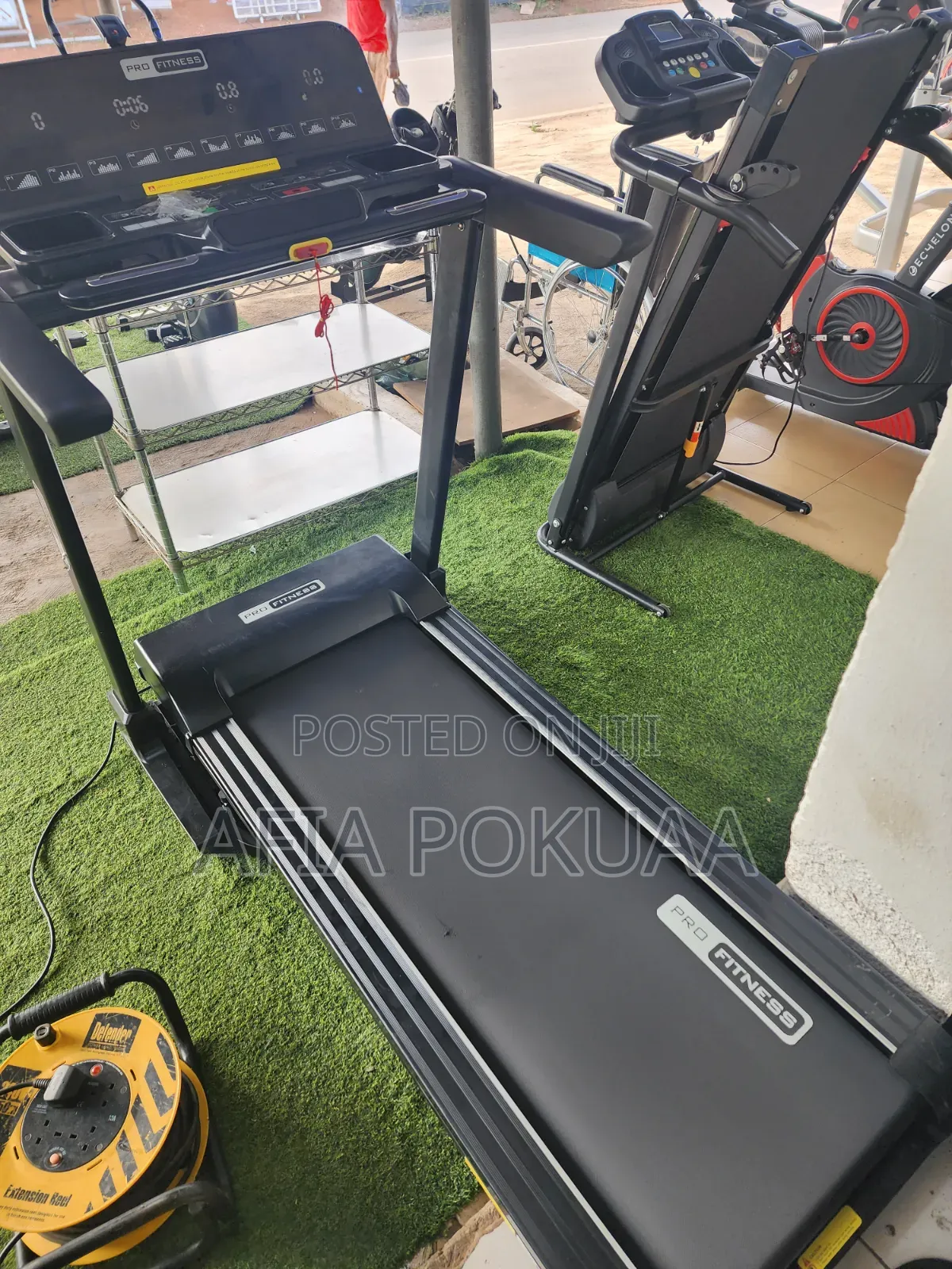 Pro Fitness Treadmill 135kg