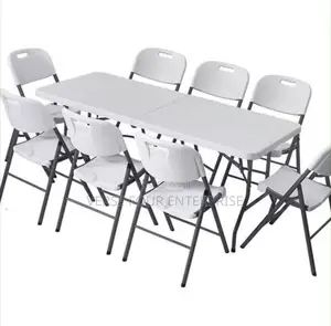 Foldable Table: 8 Seater