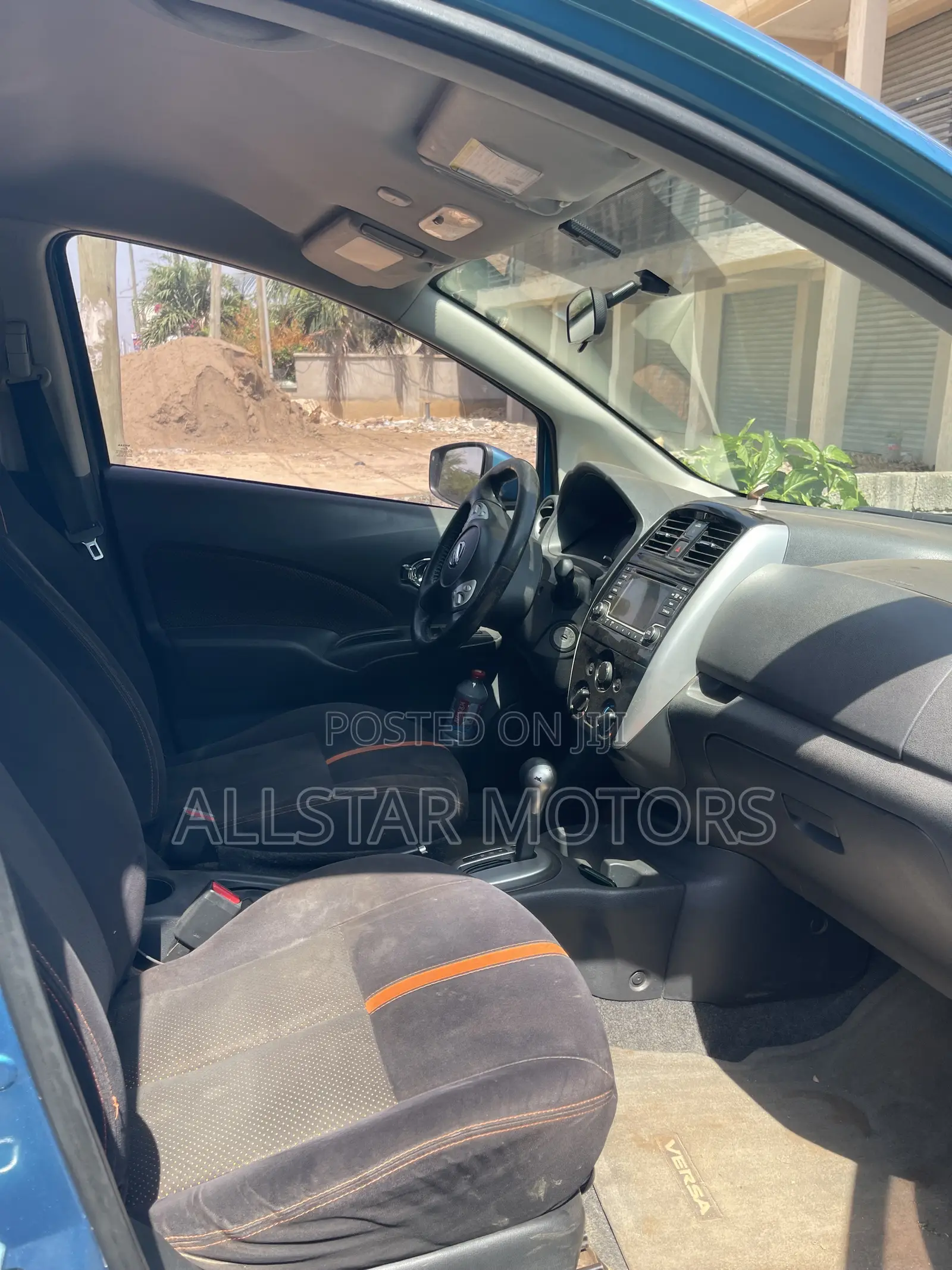 Nissan Versa 1.6 S+ 2016 Blue