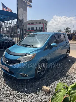 Nissan Versa 1.6 S+ 2016 Blue