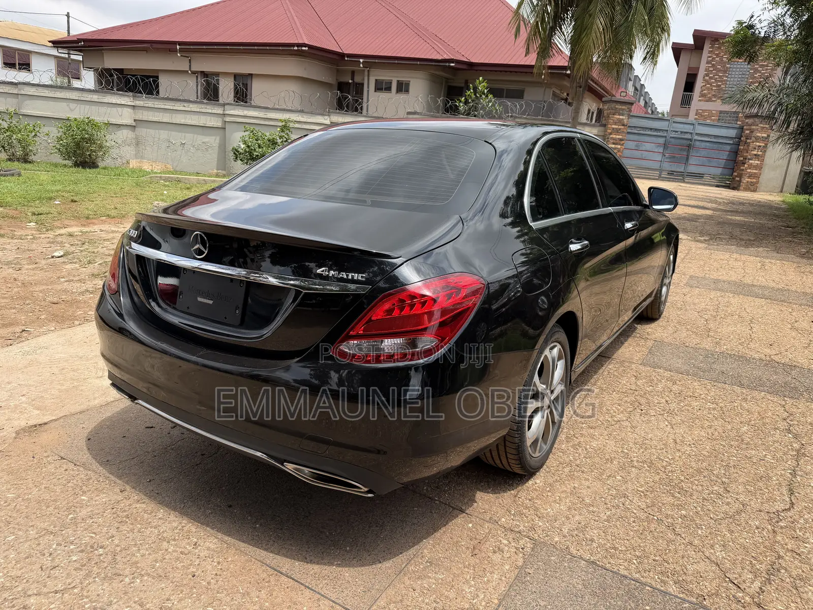 Mercedes-Benz C300 Luxury 4matic Sedan AWD (2.0L 4cyl 7A) 2017 Black