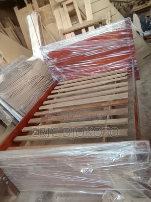Panel Bed 54x75 Inches