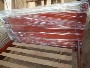 Panel Bed 54x75 Inches