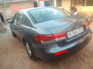 Hyundai Sonata 2010 Black