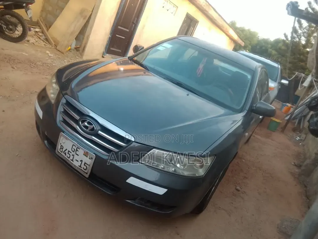 Hyundai Sonata 2010 Black