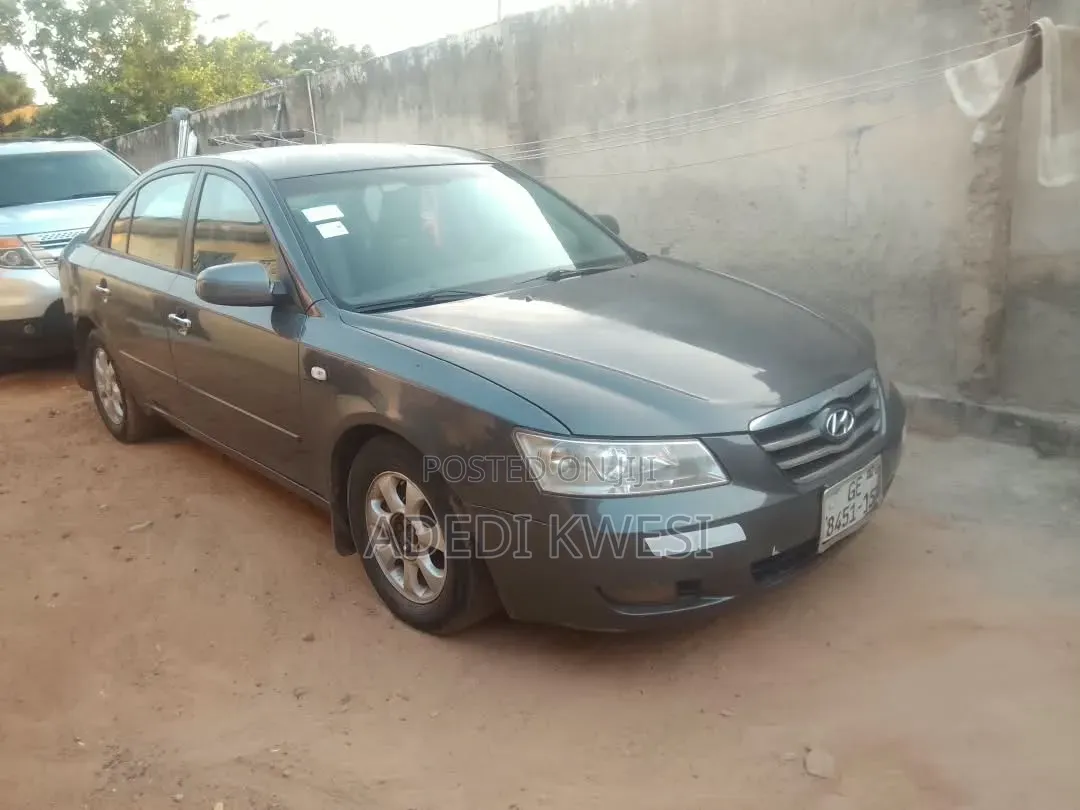 Hyundai Sonata 2010 Black
