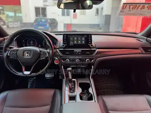 Honda Accord Sport (1.5L 4cyl Turbo CVT) 2019 White