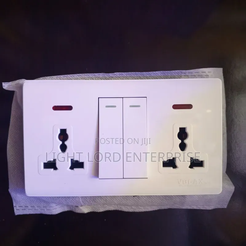 Genesis Saise 30years Warranty Socket and Switches