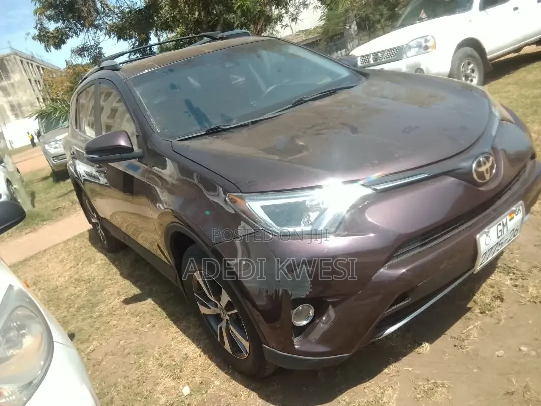 Toyota RAV4 2015 Red