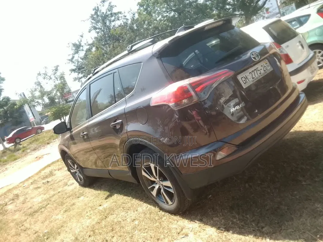 Toyota RAV4 2015 Red