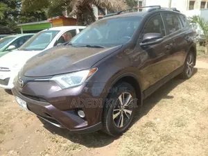 Toyota RAV4 2015 Red