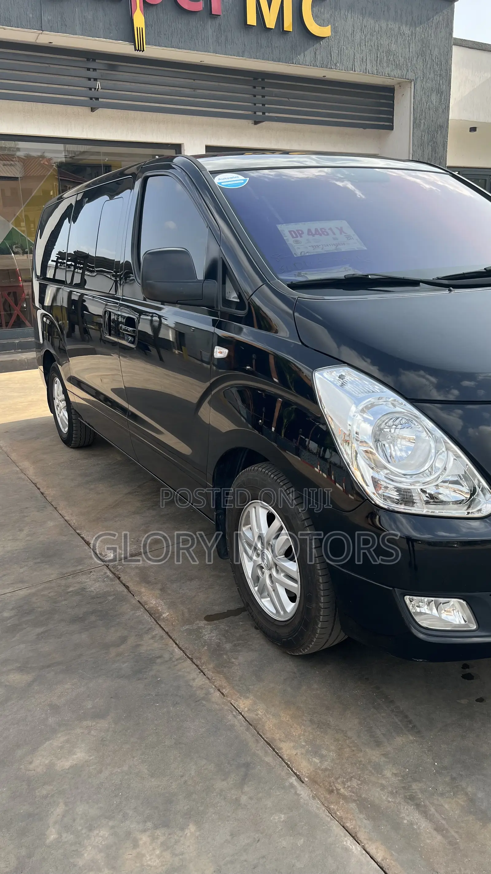 Hyundai Starex 2017 Black
