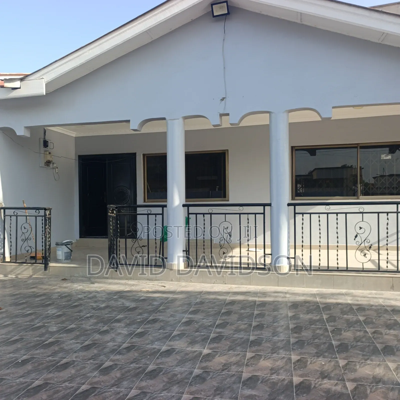 4bdrm Mansion in 4 Bedroom Self, Tema Metropolitan for rent
