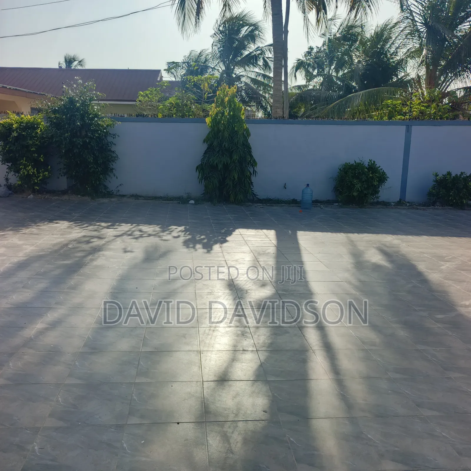 4bdrm Mansion in 4 Bedroom Self, Tema Metropolitan for rent