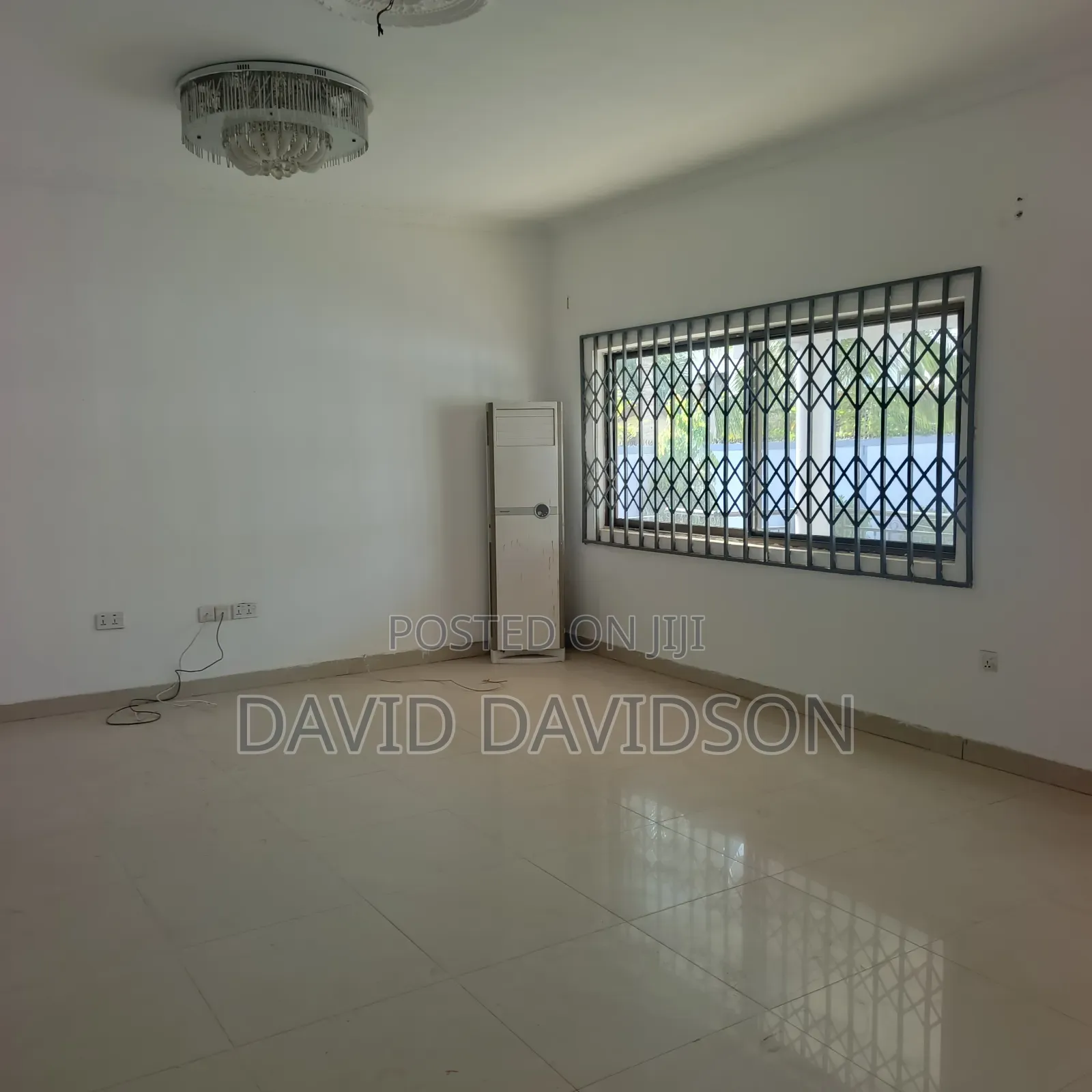 4bdrm Mansion in 4 Bedroom Self, Tema Metropolitan for rent