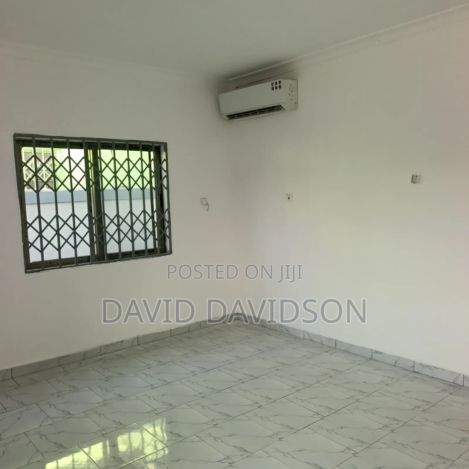 4bdrm Mansion in 4 Bedroom Self, Tema Metropolitan for rent