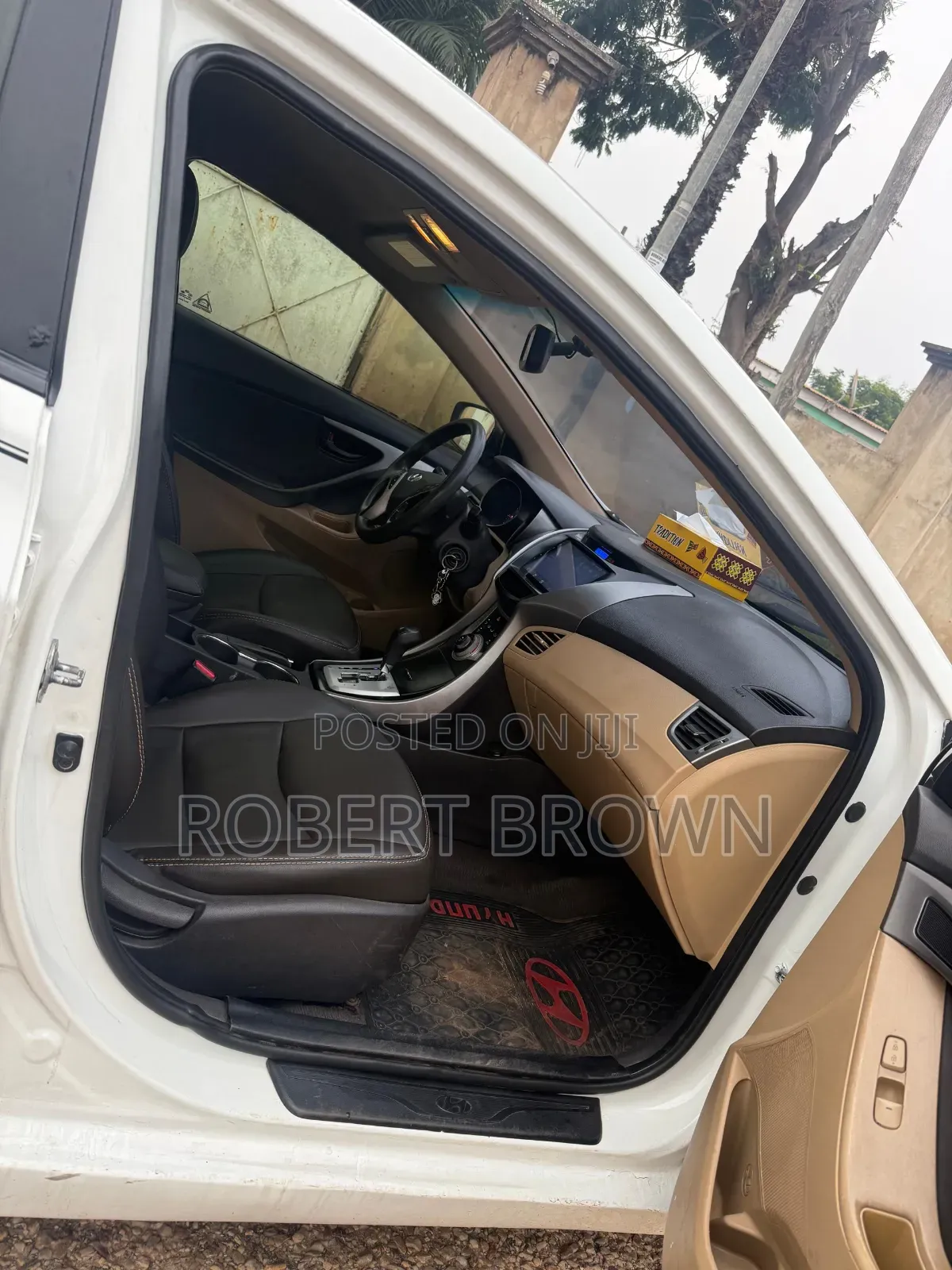 Hyundai Elantra 2013 White