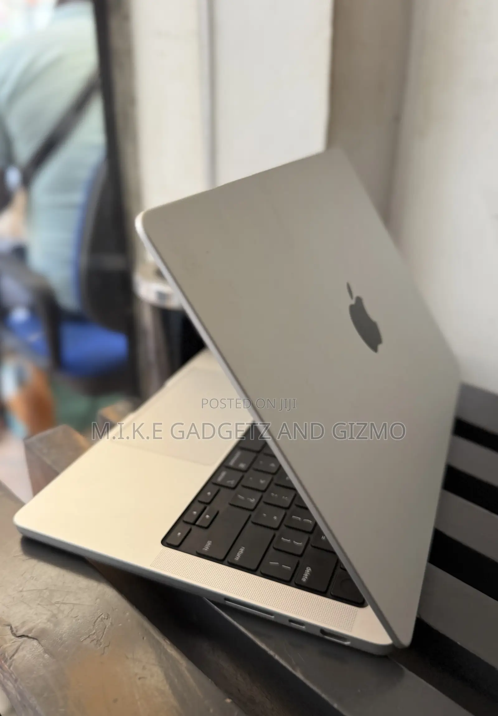 Laptop Apple MacBook Pro 2025 M5 16GB Apple M5 SSD 1T