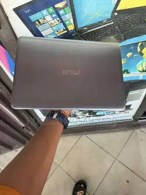 Laptop Asus E403SA 4GB Intel Pentium SSD 128GB