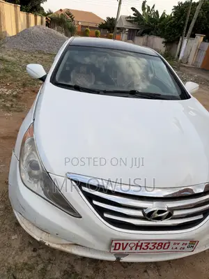 Hyundai Sonata GLS Sedan FWD (2.4L 4cyl 6A) 2012 White