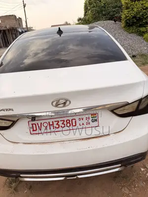 Hyundai Sonata GLS Sedan FWD (2.4L 4cyl 6A) 2012 White