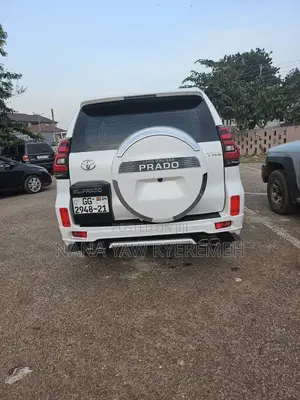 Toyota Land Cruiser Prado 4.0 Petrol TX-L 2017 White