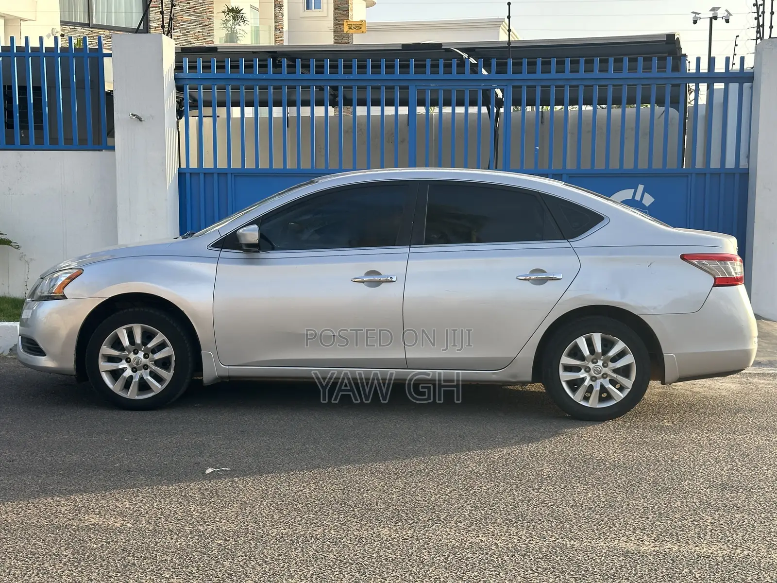Nissan Sentra SL 4dr Sedan (1.8L 4cyl CVT) 2015 Gray