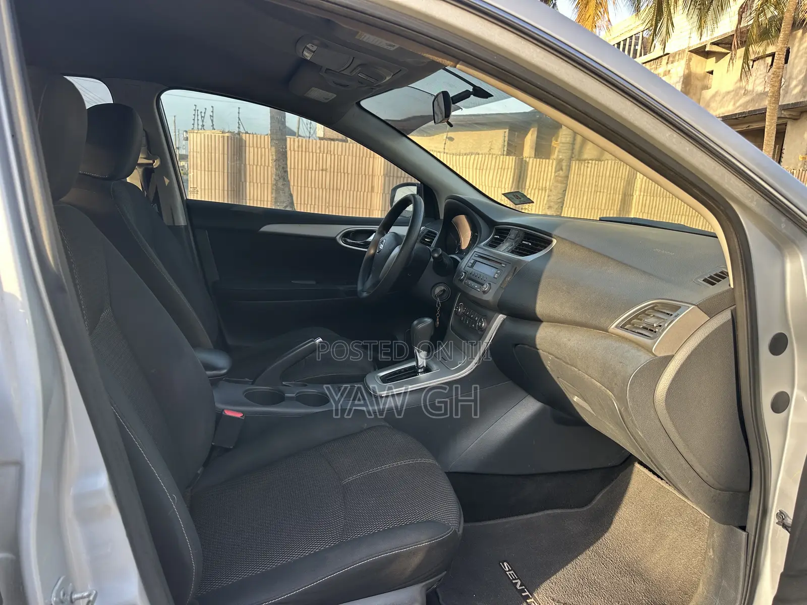 Nissan Sentra SL 4dr Sedan (1.8L 4cyl CVT) 2015 Gray