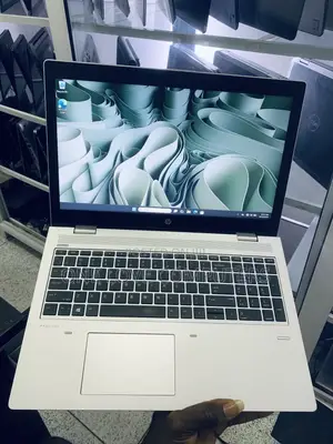 Laptop HP ProBook 650 G4 8GB Intel Core i5 SSD 256GB
