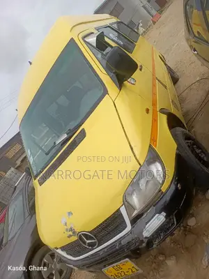 Mercedes-Benz Sprinter 2009 Yellow