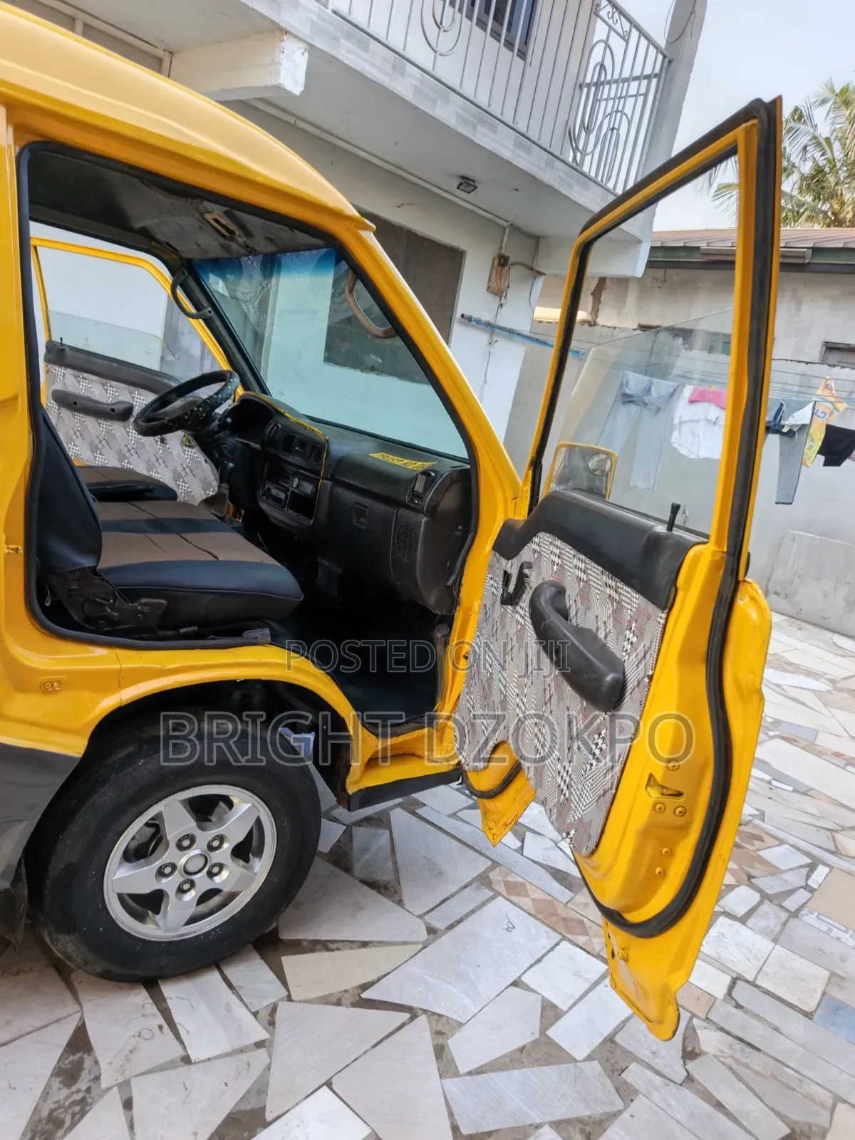 Hyundai H-100 2001 Yellow