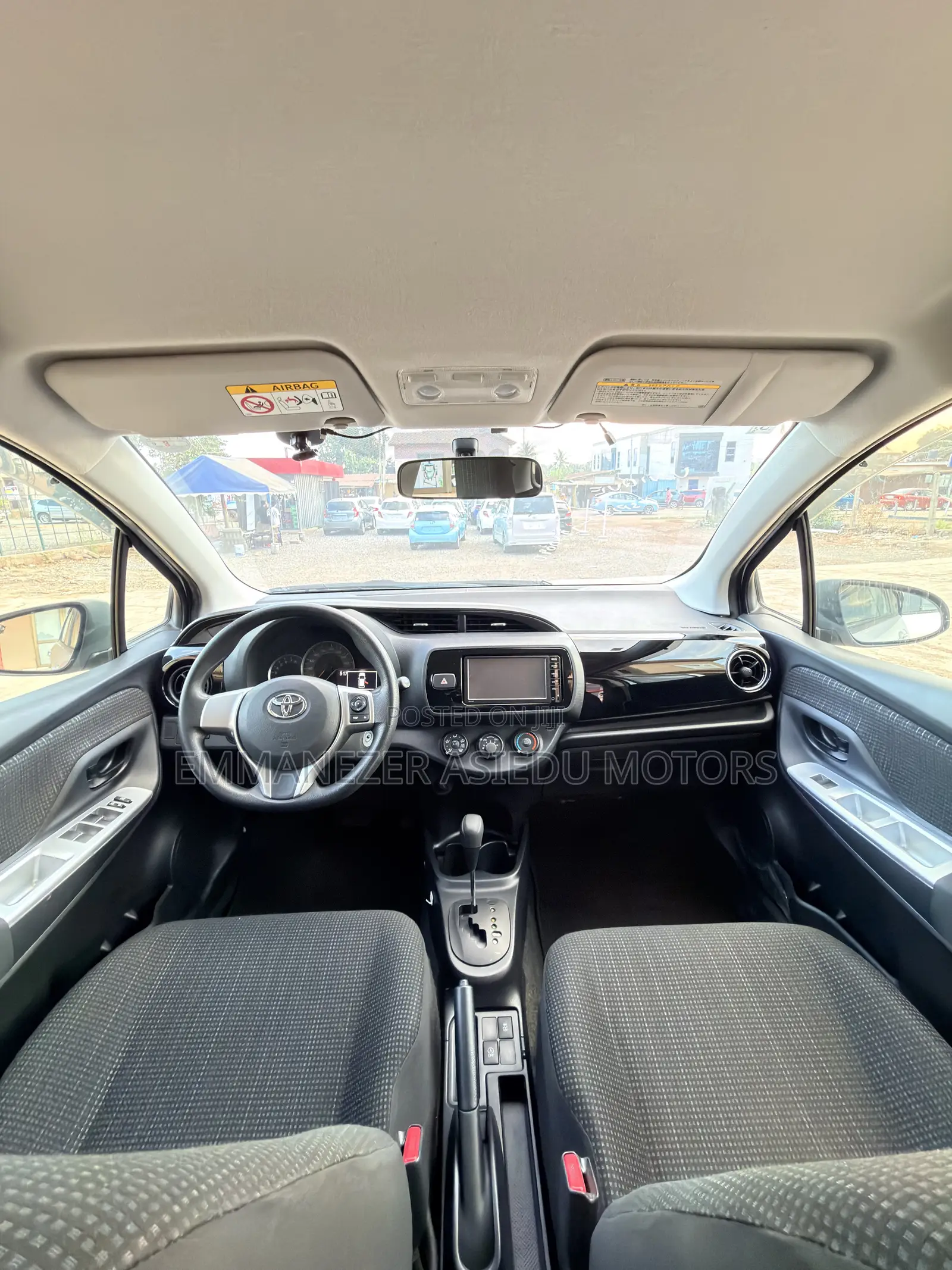 Toyota Vitz 1.3 FWD 5dr 2016 Silver