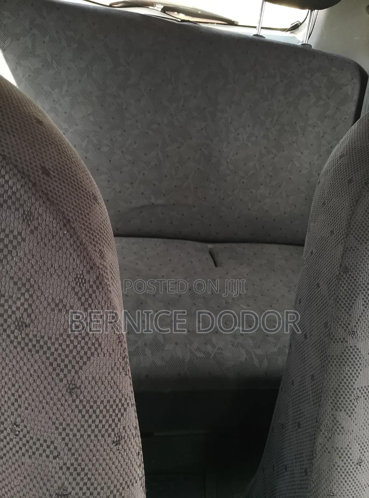 Toyota Vitz 1.3 AWD 5dr 2010 Silver