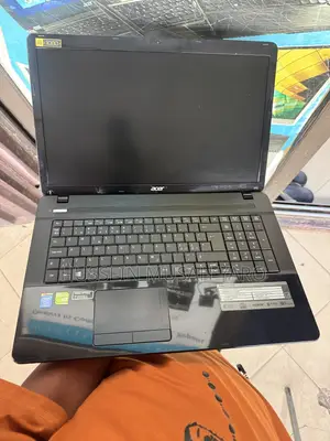 Laptop Acer Aspire E1-772G 8GB Intel Core i5 HDD 500GB