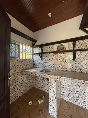 1bdrm Apartment in Broadcasting, Weija for rent