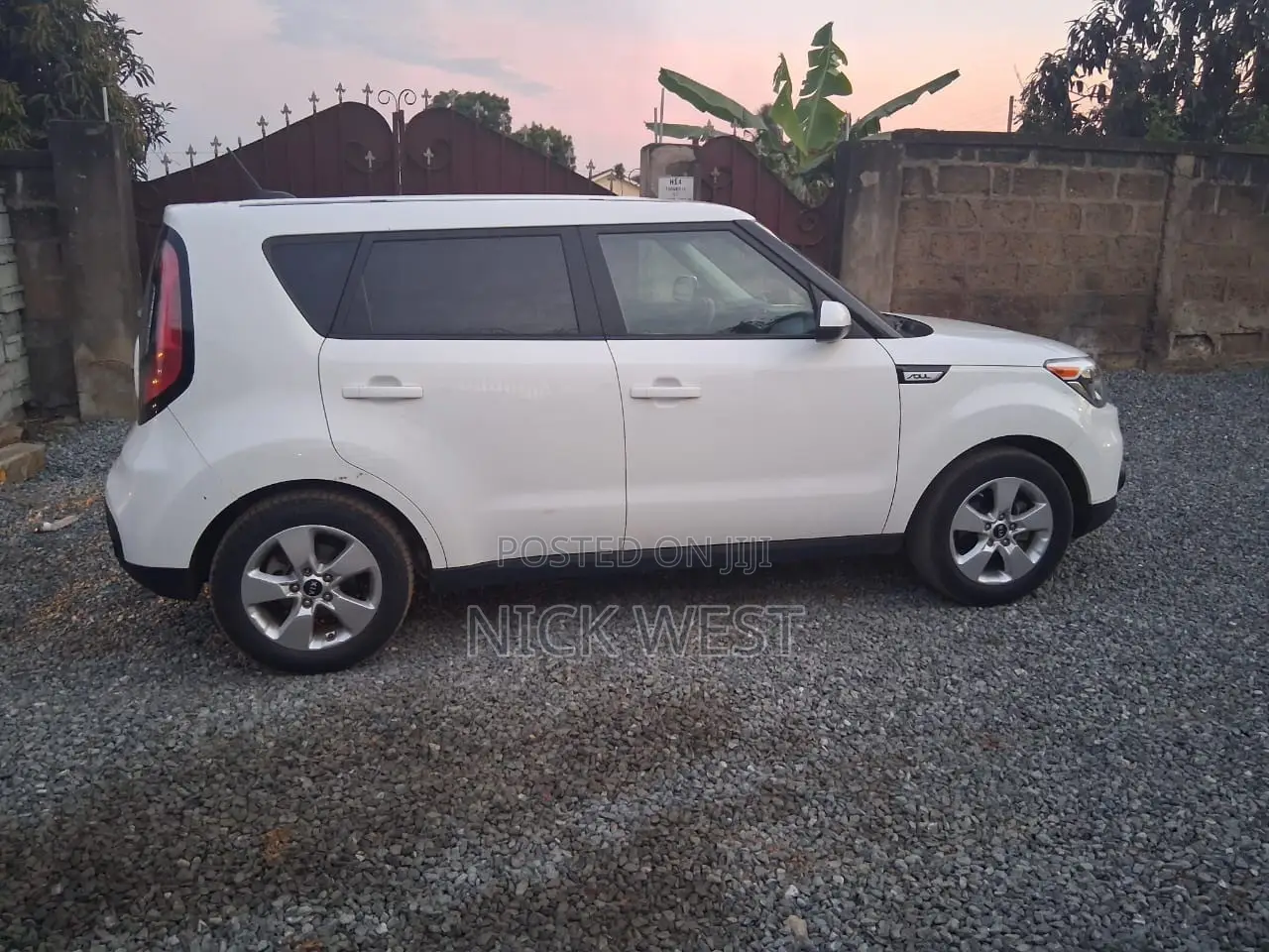 Kia Soul Hatchback 2019 White