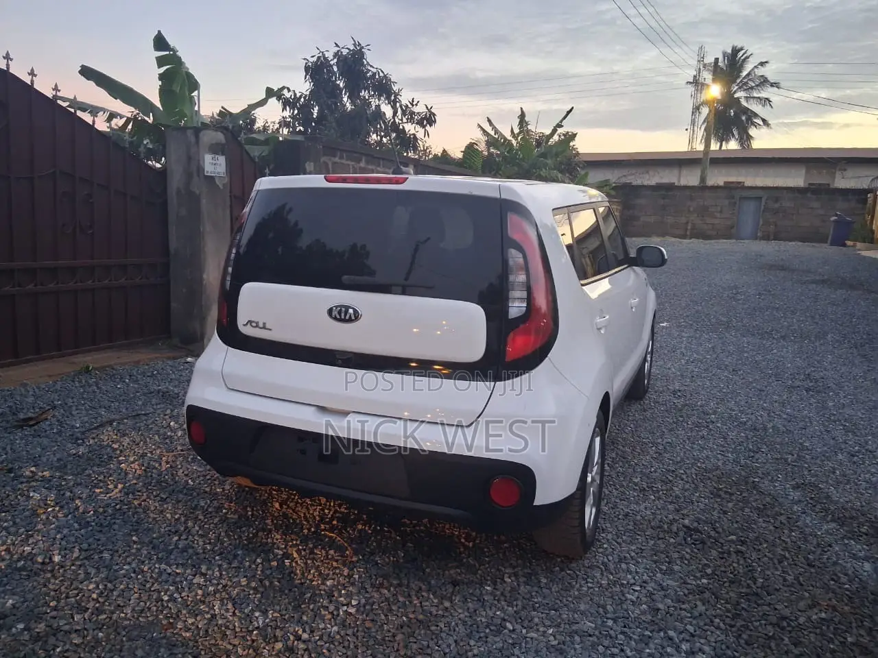 Kia Soul Hatchback 2019 White