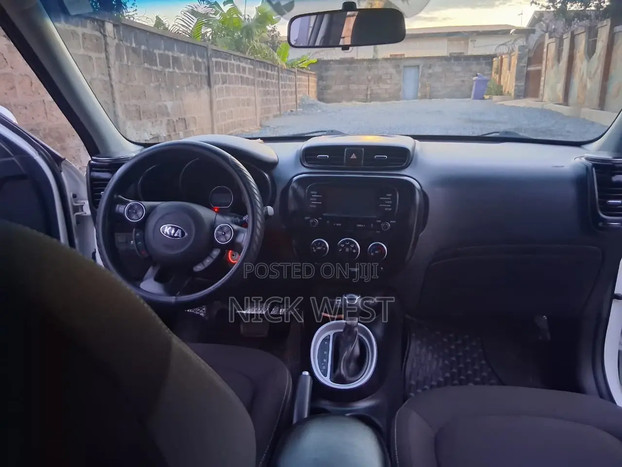 Kia Soul Hatchback 2019 White