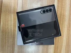 New Samsung Galaxy Z Fold4 256 GB Gray
